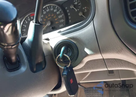 2005 Toyota Sequoia Sr5 V8 z USA, uszkodzony, nr VIN 5TDBT44A25S244540